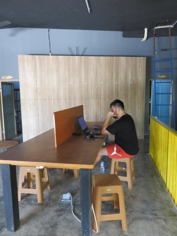 Kumpul Hostel Kuta Legian  Exterior photo